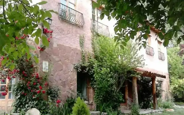 Imagen representativa de Casas rurales Molino del Marqués: oasis de ecoturismo en Cañete