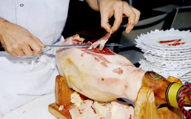 Imagen representativa de Curso de corte de jamón: herramienta vital en hostelería y otros eventos