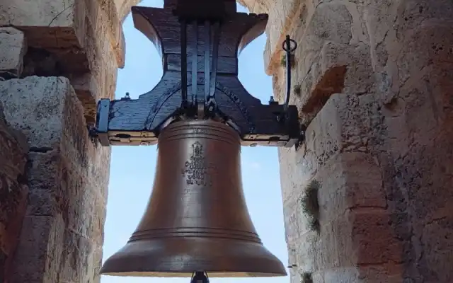 Imagen representativa de Las campanas de Santa María la Mayor en la Fortaleza de Moya