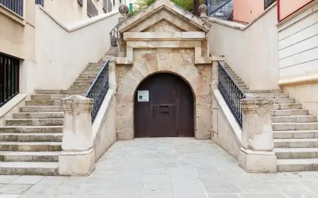 Imagen representativa de Refugio antiaéreo de la calle Calderón de la Barca en Cuenca