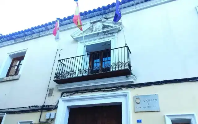 Imagen representativa de El Ayuntamiento de Cañete revalida patrocinio con Cuenca Desconocida