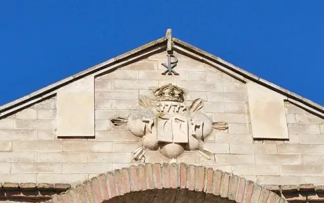 Imagen representativa de Un tetragrámaton en Carboneras de Guadazaón