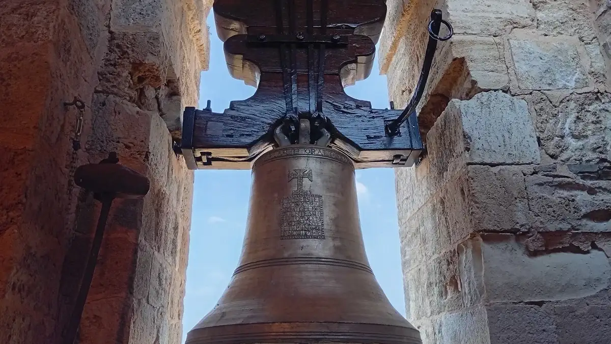Imagen de portada del artículo: Las campanas de Santa María la Mayor en la Fortaleza de Moya