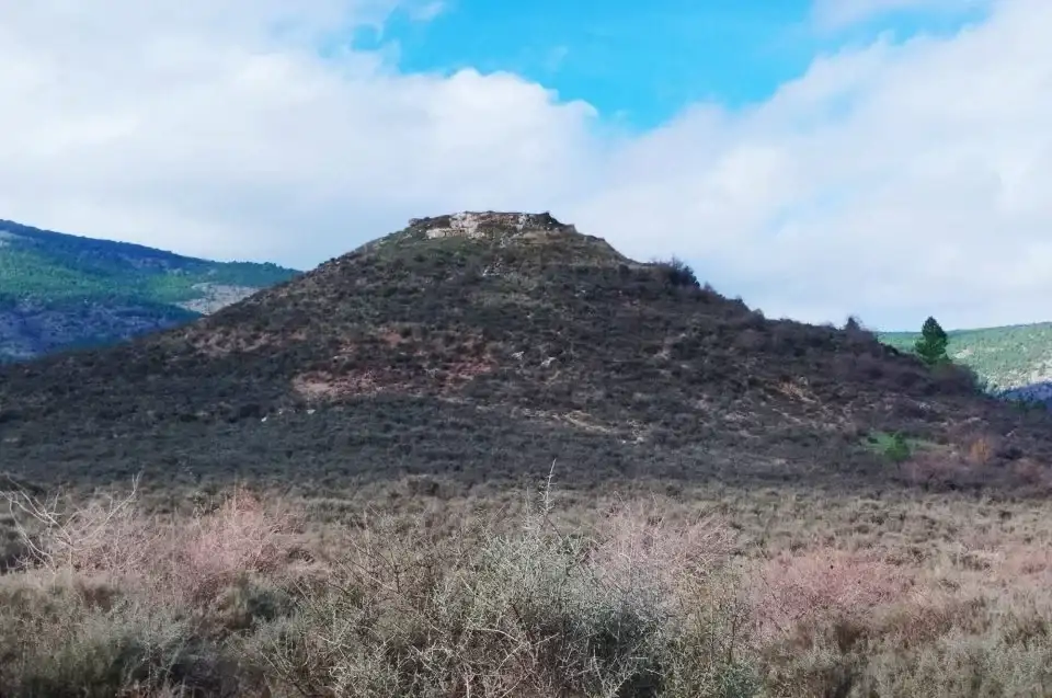 Imagen de portada del artículo: La pirámide de Cañete