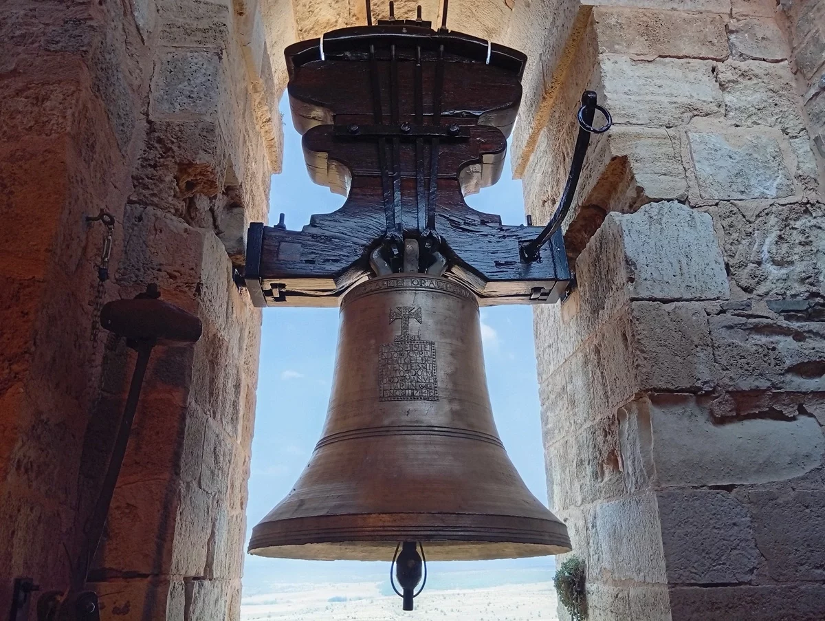 Imagen de portada del artículo: Las campanas de Santa María la Mayor en la Fortaleza de Moya