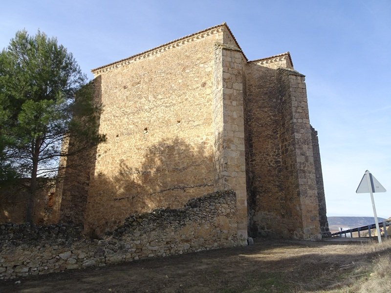 Panteón de los Marqueses de Moya en Carboneras de Guadazaón Panteón de los Marqueses de Moya en Carboneras de Guadazaón